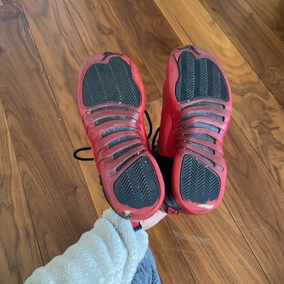 Jordan 12’s “Flu Games” Red & Black - Picture 6 of 8